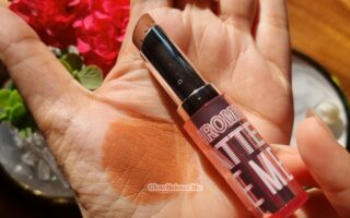 Dazzle Me Color Chrome Lip Matte Lipstick - Hands Swatches Shade Toasted